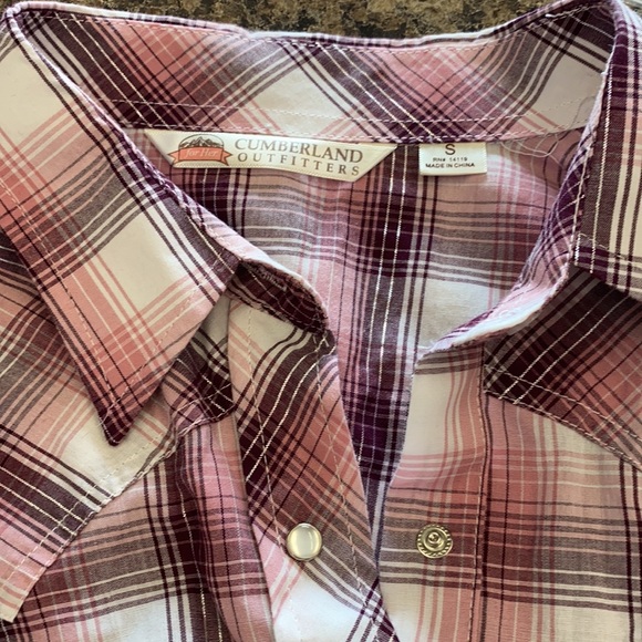 Button down - Picture 3 of 3